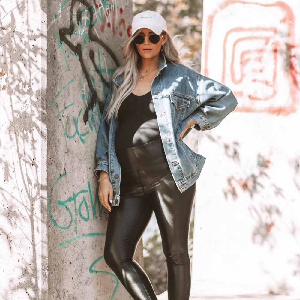 The Birds Papaya x Knix Box Leggings + Earrings S
